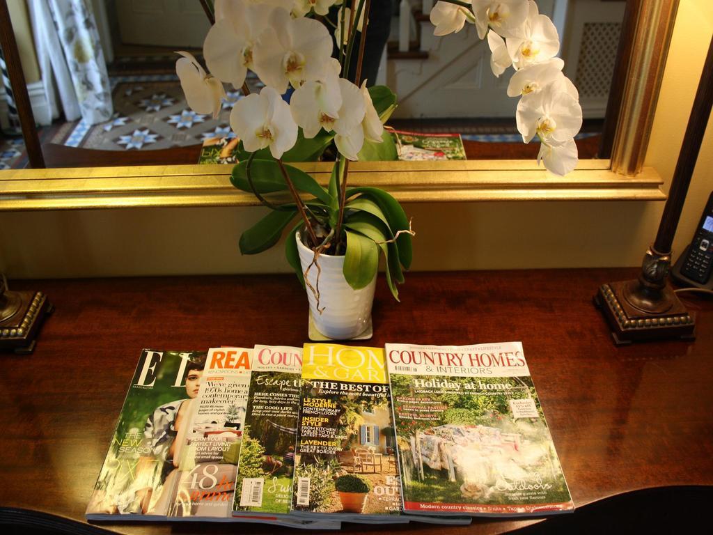 Cheriton House Bed and Breakfast Winfrith Newburgh Exteriör bild